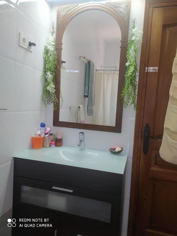 Habitacion Privada En Casa Particular, Montana Olesa de Bonesvalls Luaran gambar